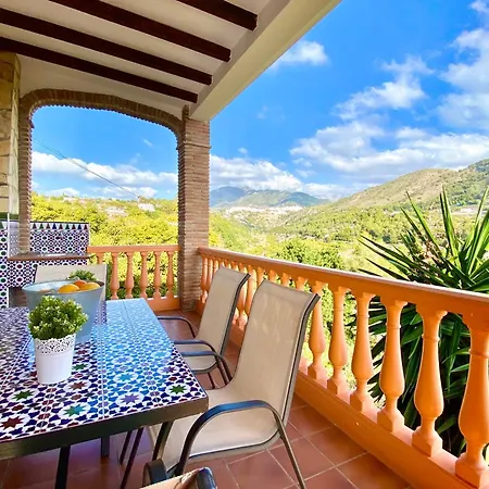 Nuria Villa Frigiliana