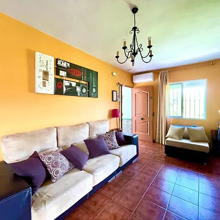 Nuria Villa